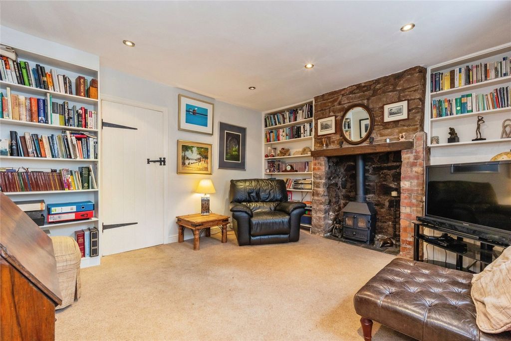 Property photo 2 of 23 Picture No. 04