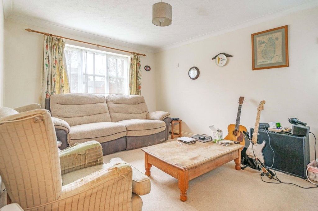 Property photo 3 of 10 Sitting Room