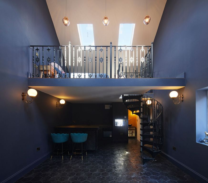 Property photo 2 of 4