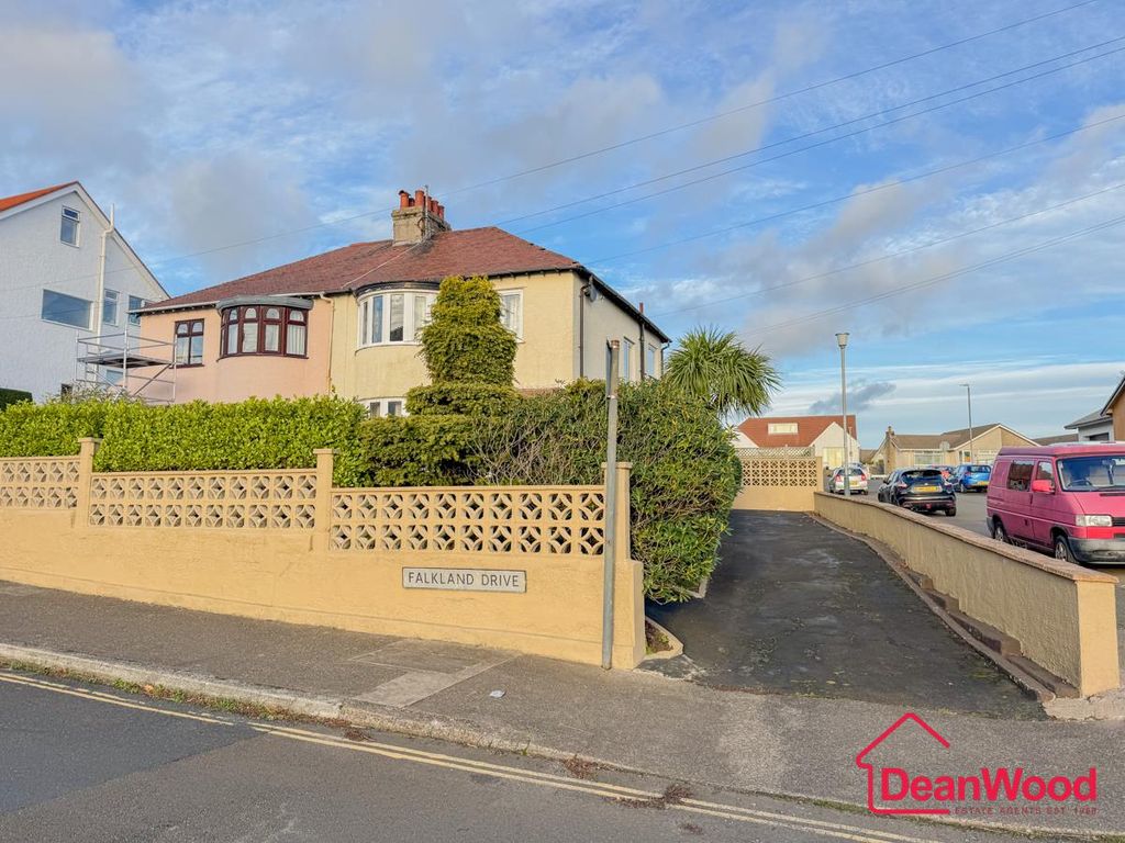 Property photo 3 of 34 3.Jpg