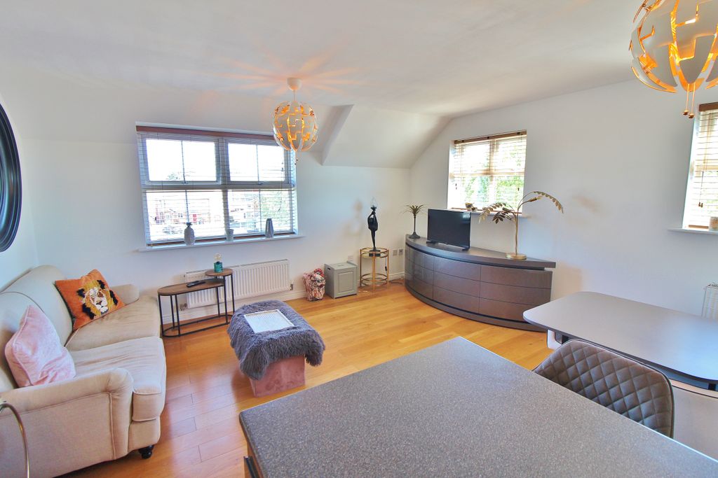 Property photo 3 of 16