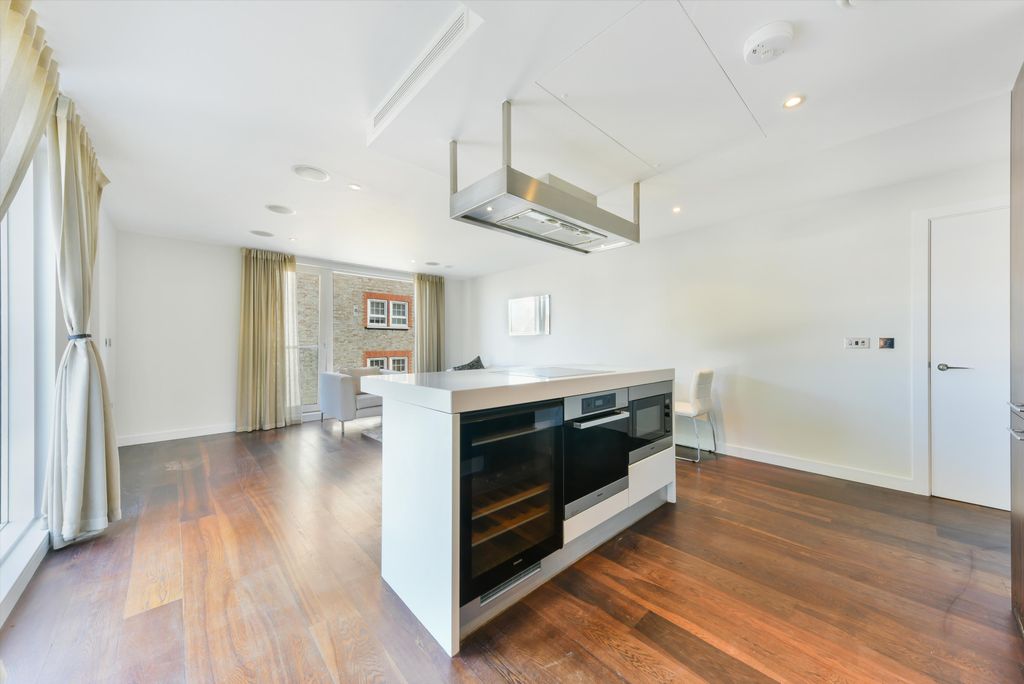Property photo 2 of 11 Image
