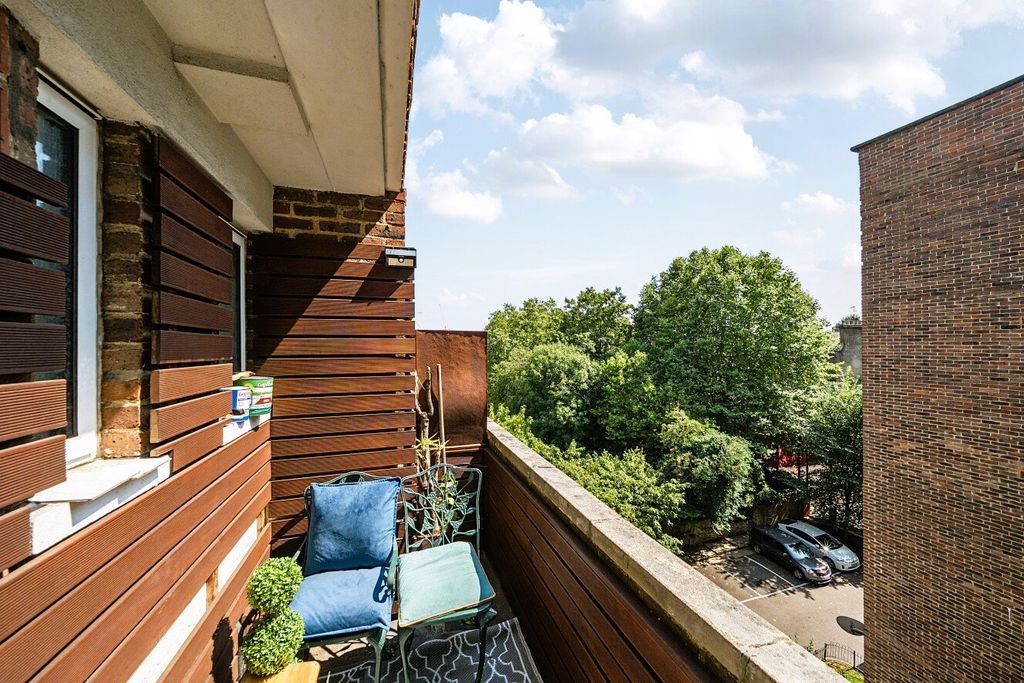 Property photo 2 of 11 Picture No. 03