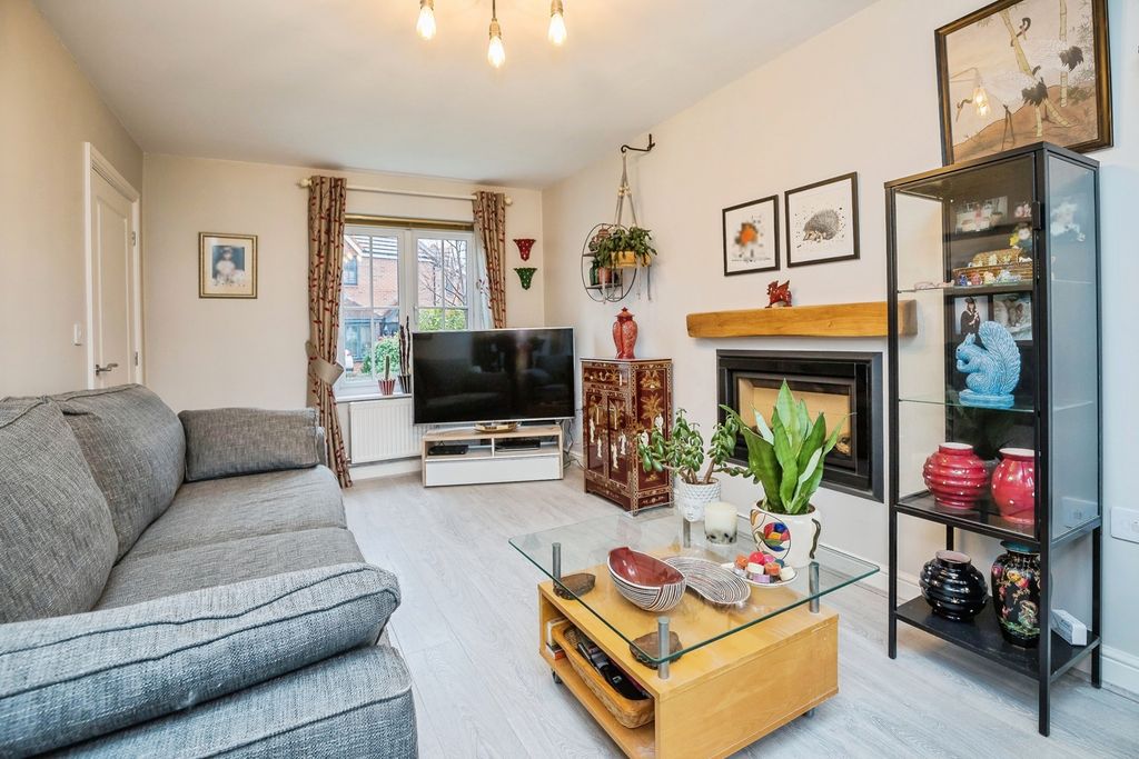 Property photo 3 of 23 Pbox-Img.Jpg