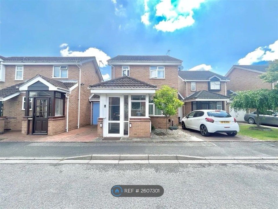 Property photo 1 of 11