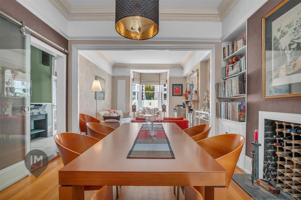 Property photo 3 of 15 Dining Room