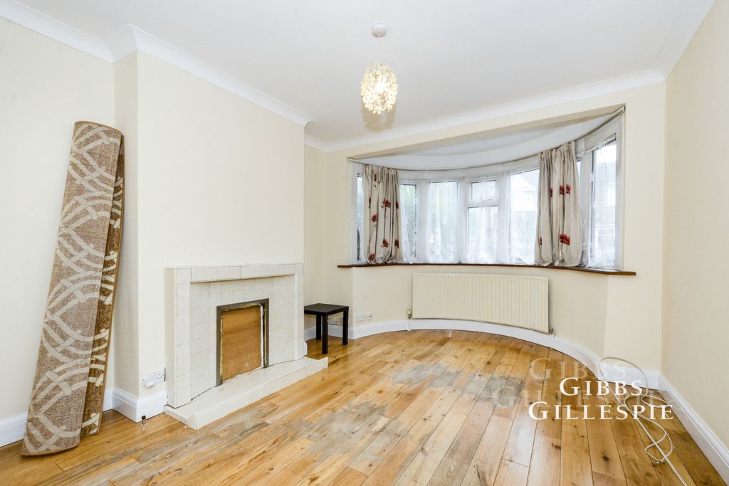 Property photo 3 of 12 Pbox-Img.Jpg