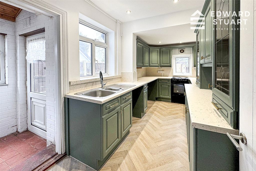 Property photo 3 of 21 Picture No. 16