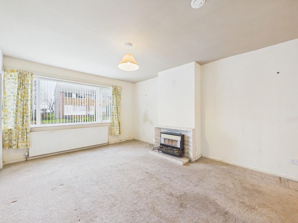 Property photo 2 of 11 Cam01268G0-Pr0435-Still005.Jpg