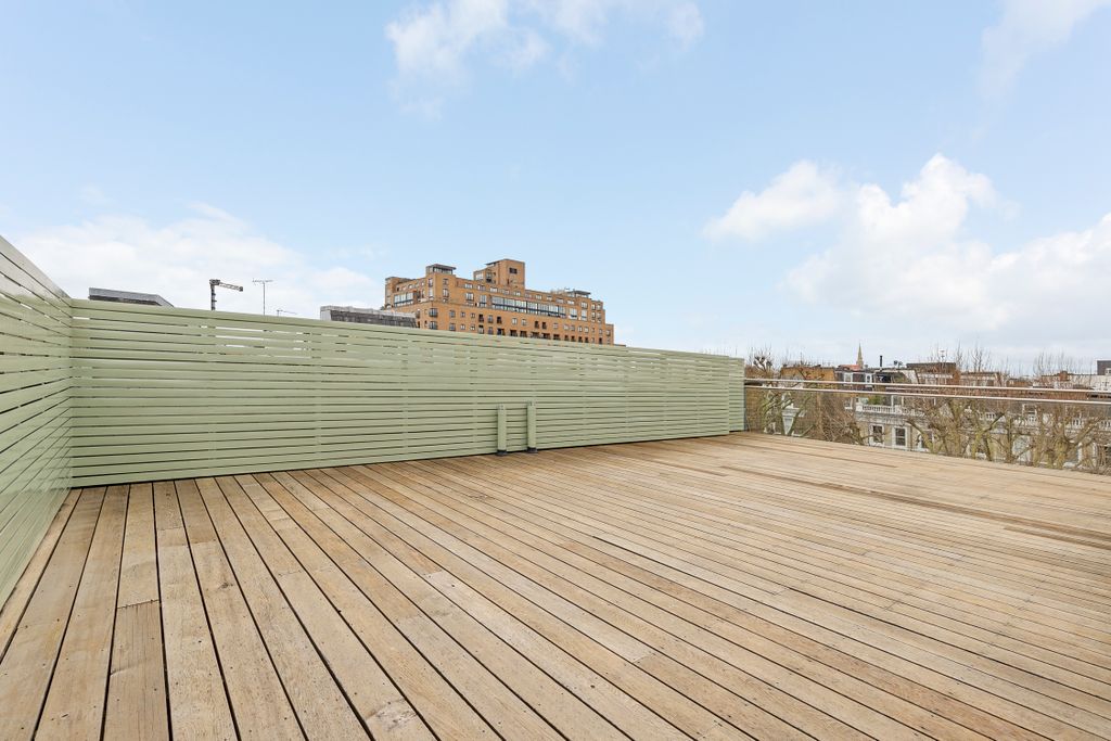 Property photo 3 of 10 Lexhamgardens58,Flat4-4