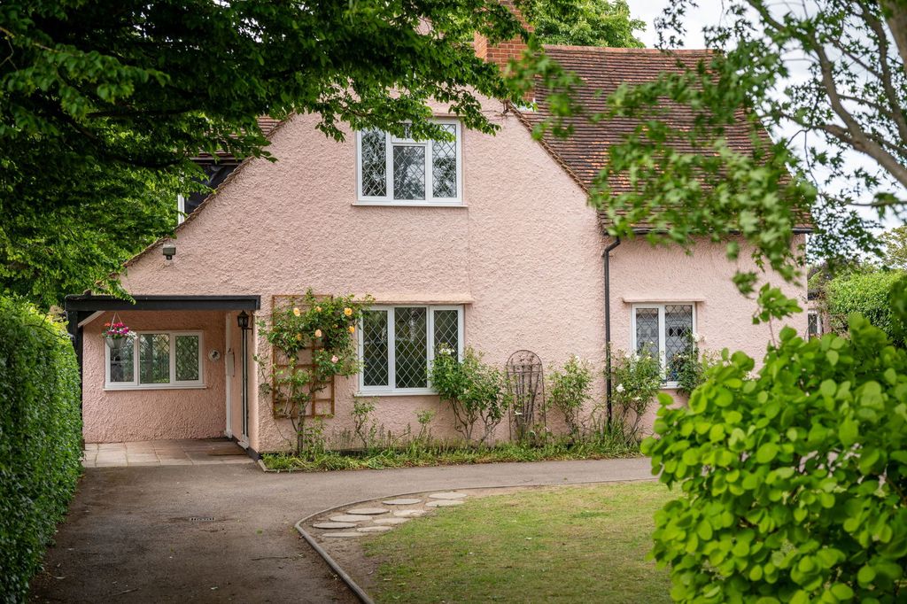Property photo 1 of 37