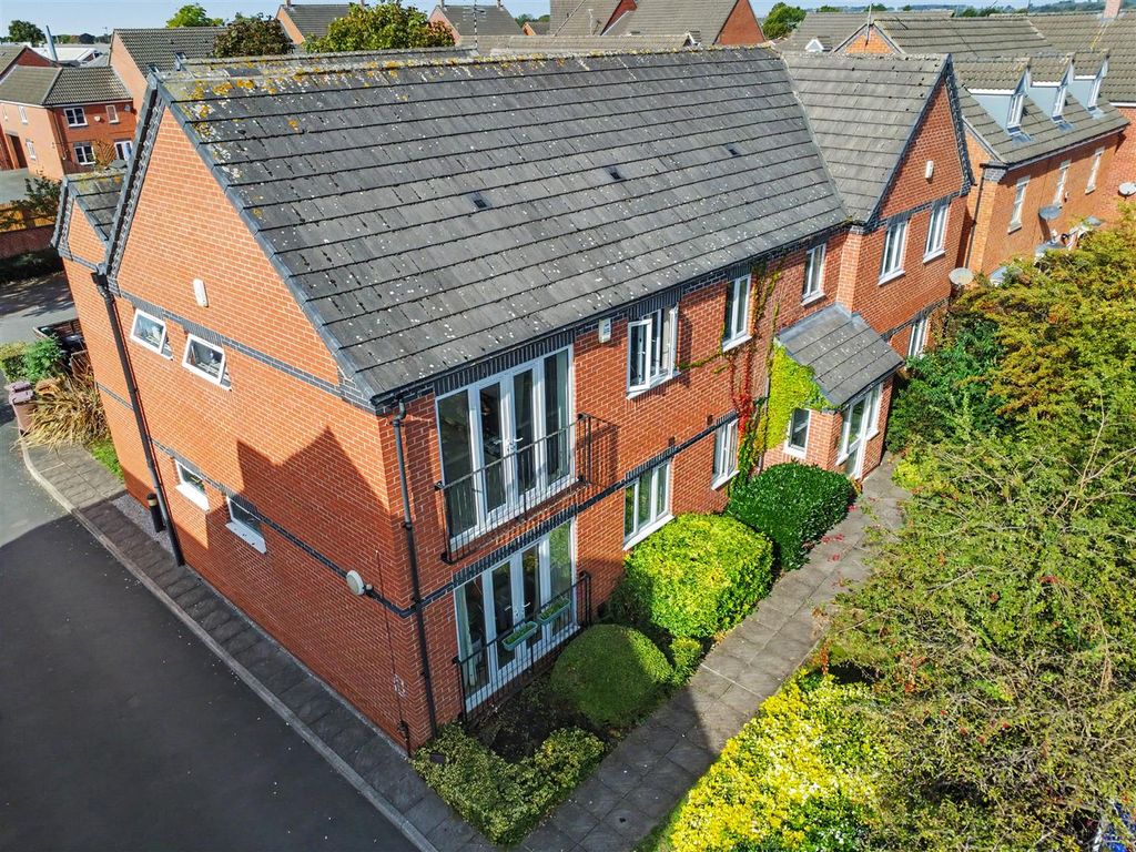 Property photo 1 of 11 Drone 2.Jpeg