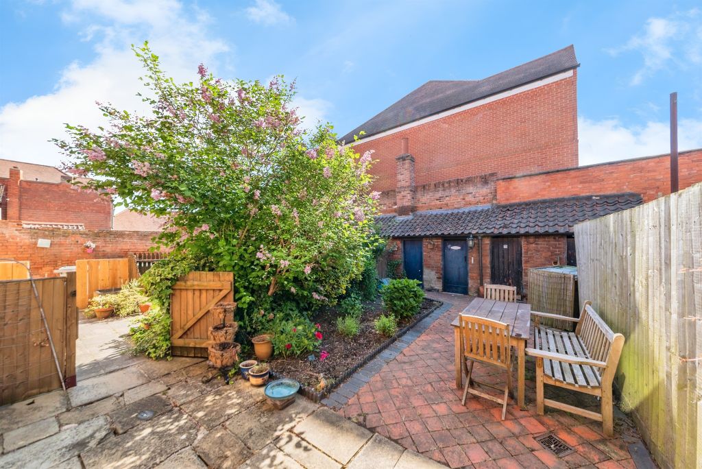 Property photo 3 of 17