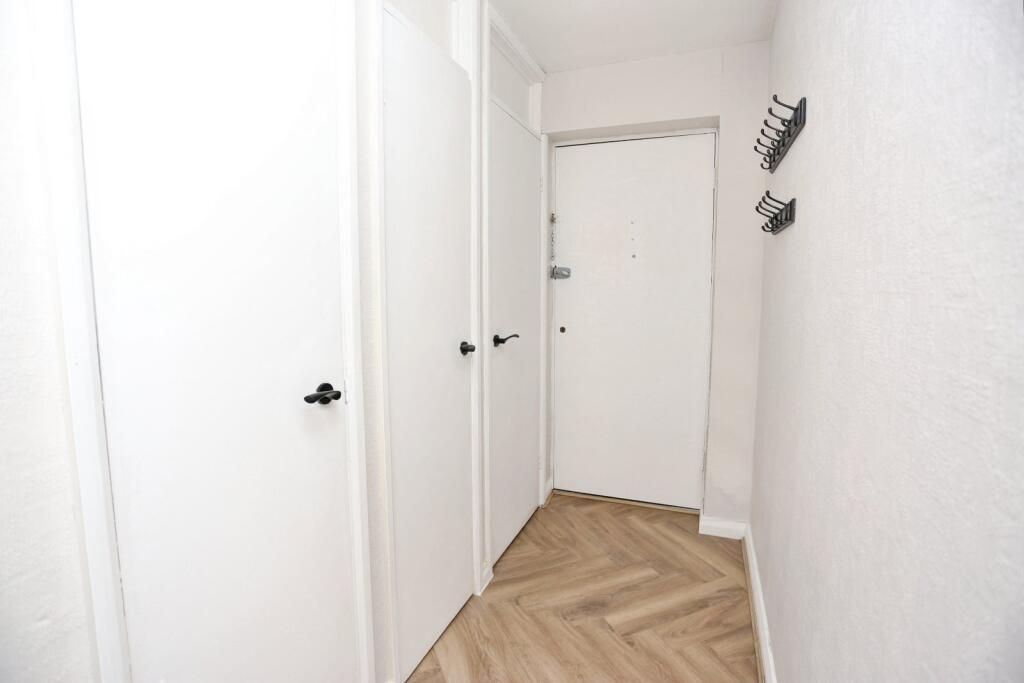 Property photo 2 of 12 Photo 1