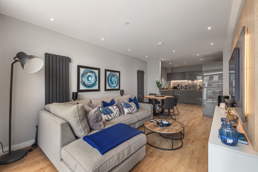 Property photo 1 of 15 094A8062