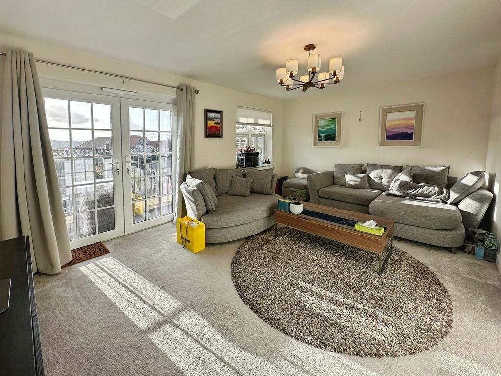 Property photo 2 of 29 Pbox-Img.Jpg
