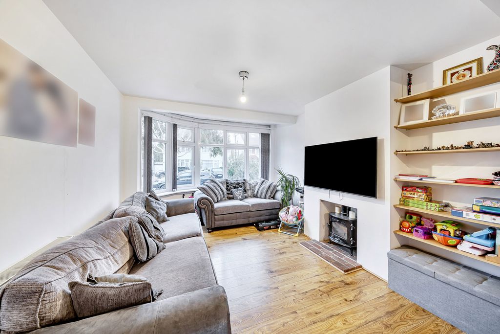 Property photo 3 of 20 14-1356611-14-68d...