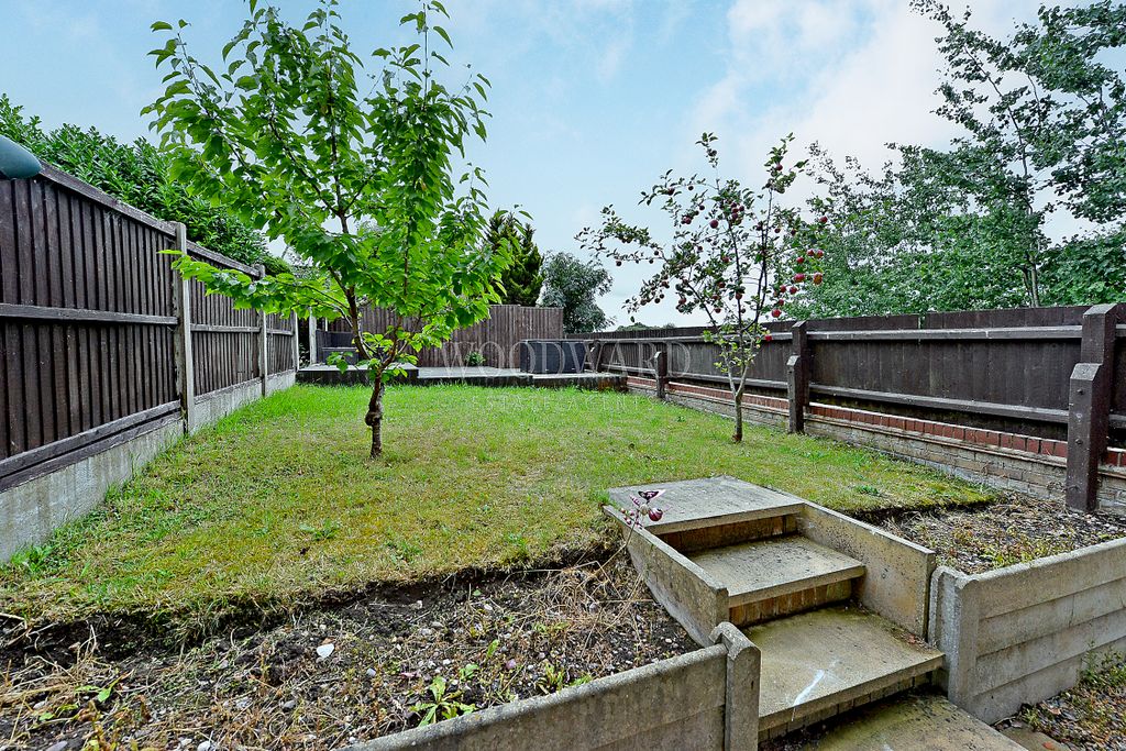 Property photo 2 of 16 Rear Garden