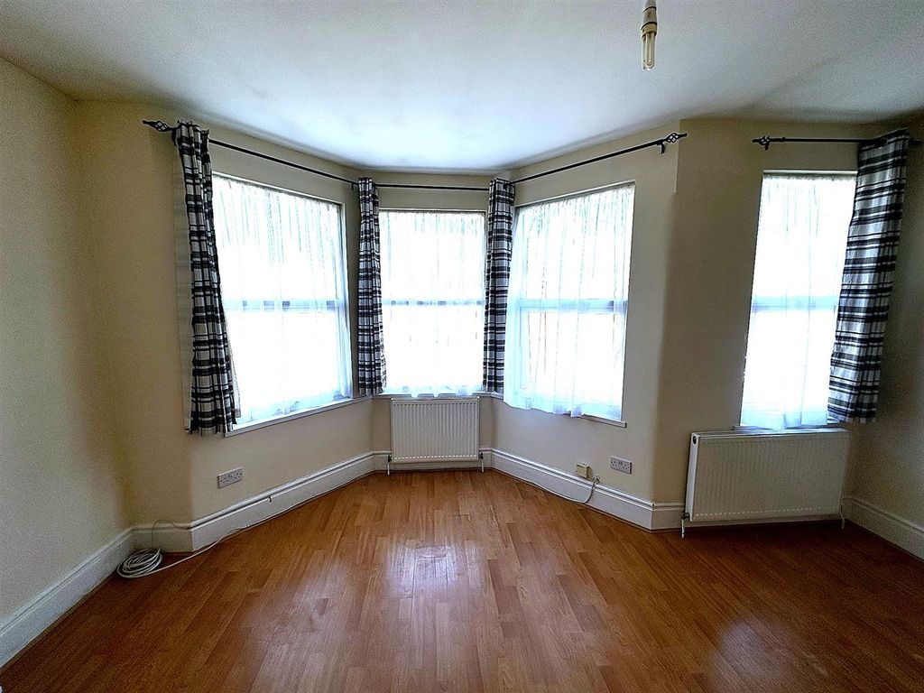 Property photo 3 of 13 Img_4825.Jpg