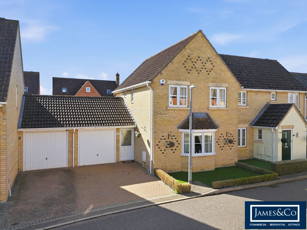 Property photo 1 of 13 10Maplewaya