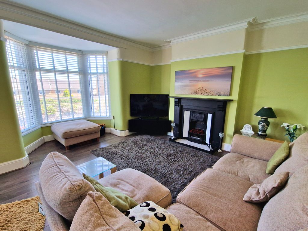 Property photo 2 of 24