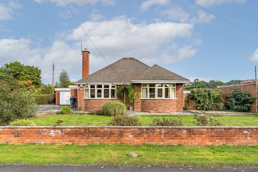 Property photo 1 of 23