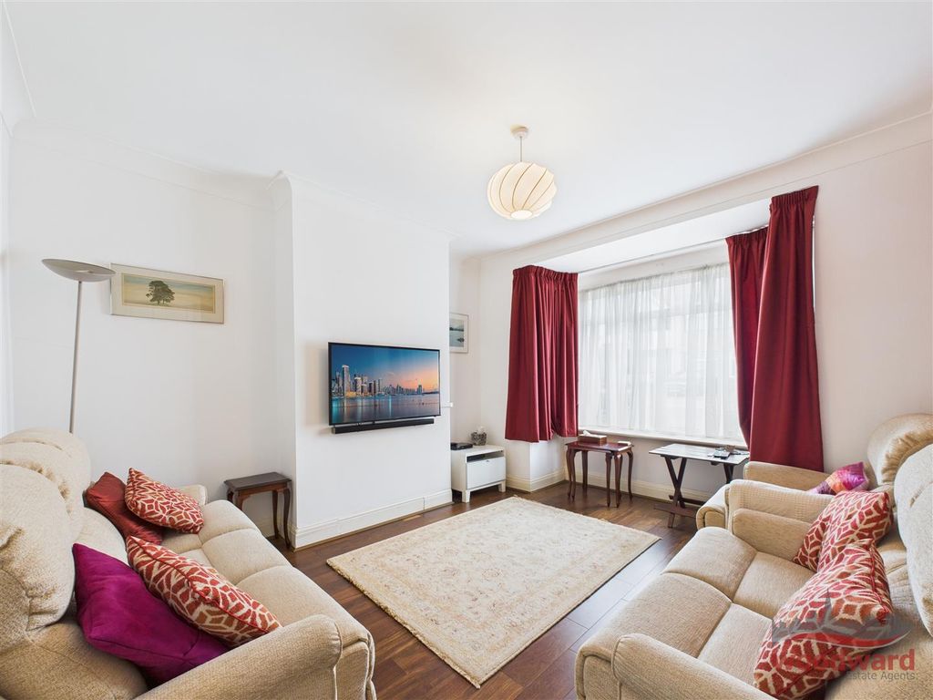 Property photo 2 of 18 Living Room