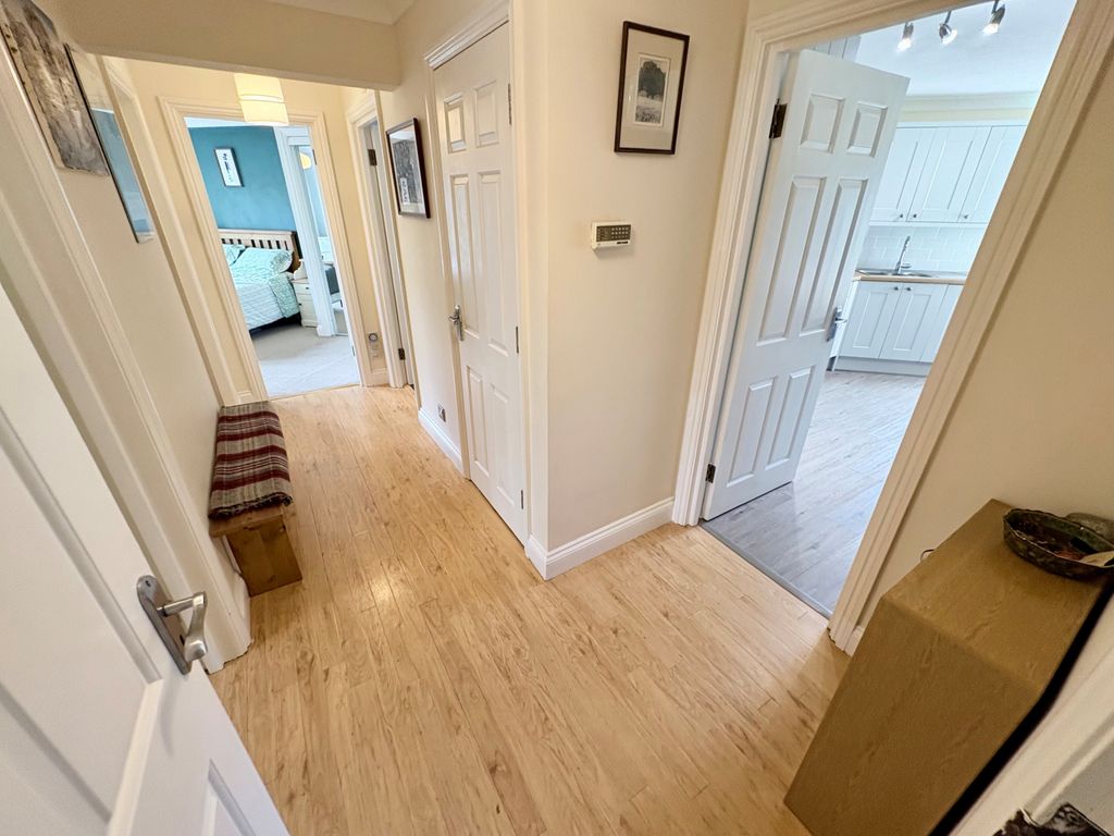 Property photo 3 of 20 Gallery