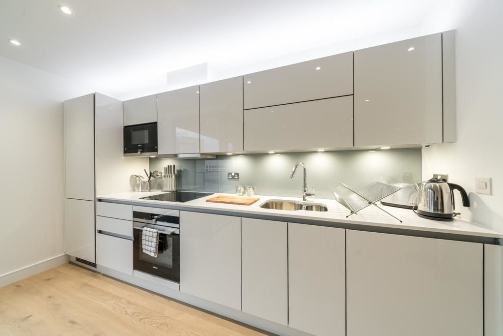 Property photo 2 of 12 Kitchen