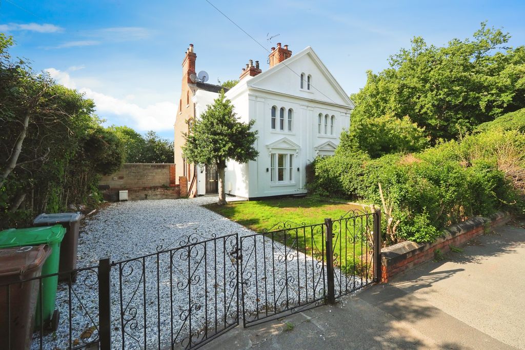Property photo 1 of 20 Img_7065
