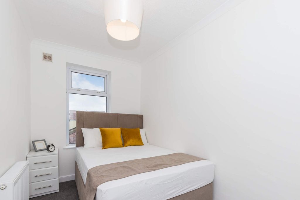 Property photo 2 of 14 Photo 2