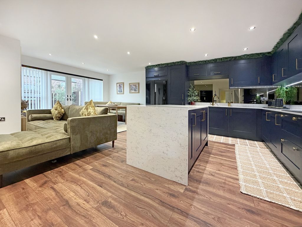 Property photo 2 of 46