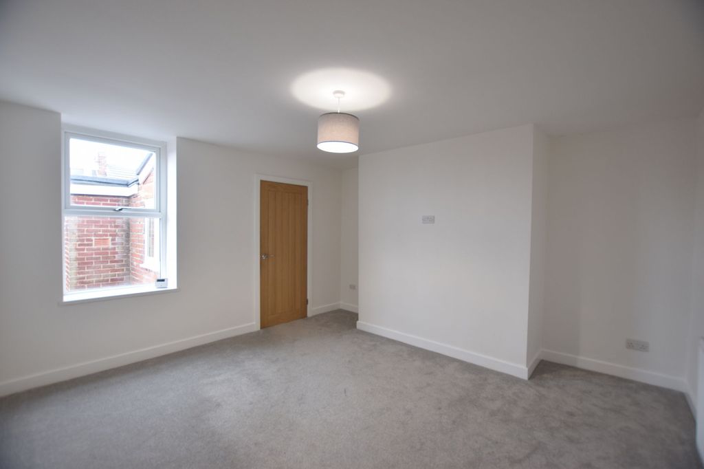 Property photo 3 of 8 Living Room