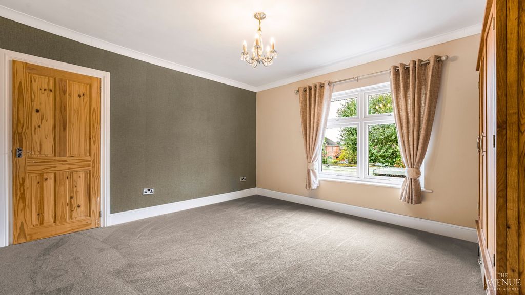 Property photo 3 of 29 3922735