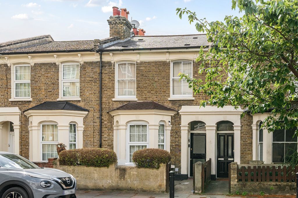 Property photo 2 of 19 1456404-3-6A0Add5...