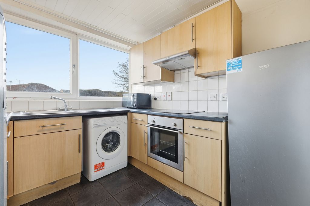 Property photo 3 of 21