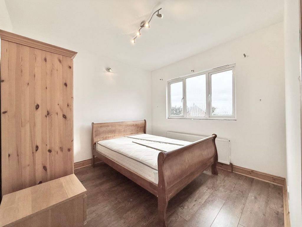 Property photo 3 of 14 Gallery