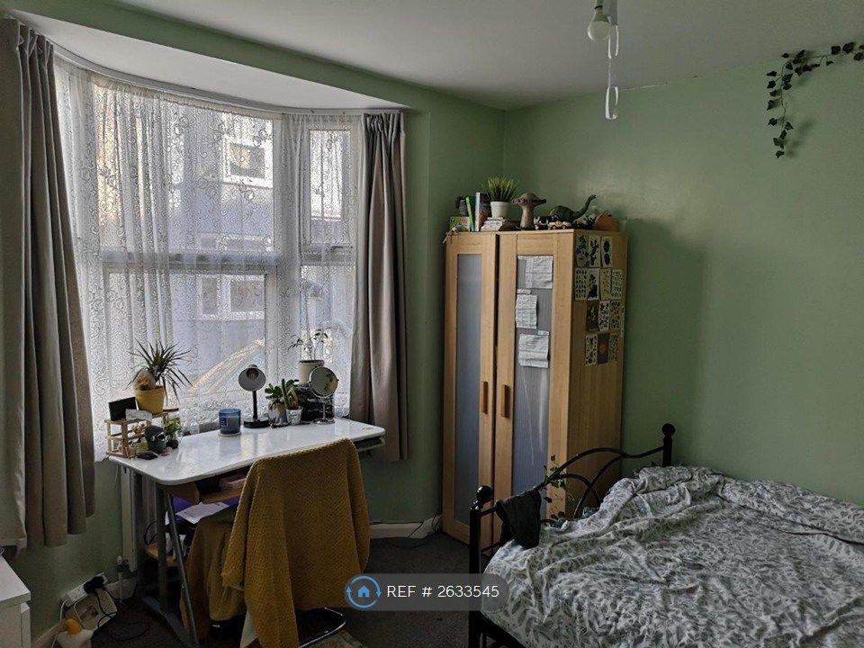 Property photo 2 of 7 Bedroom