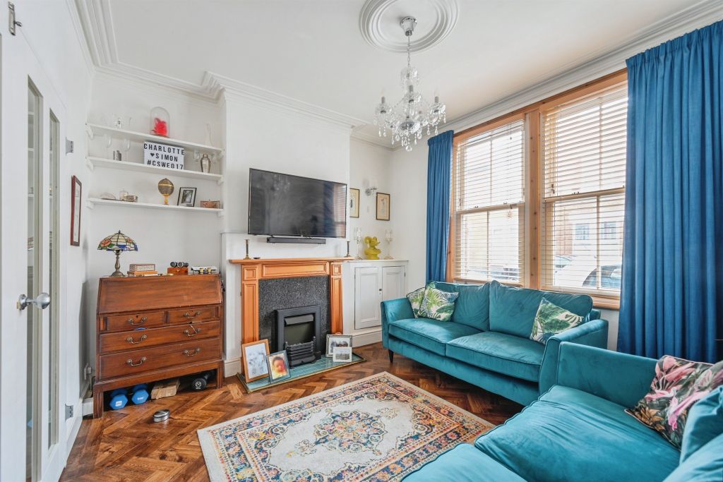 Property photo 2 of 18