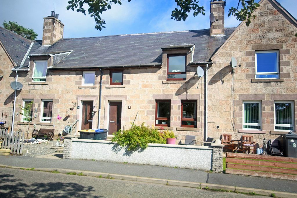Property photo 1 of 28