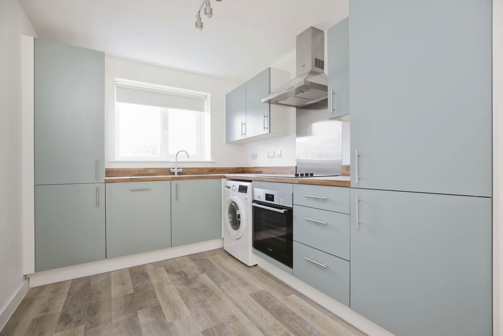Property photo 2 of 10 2
