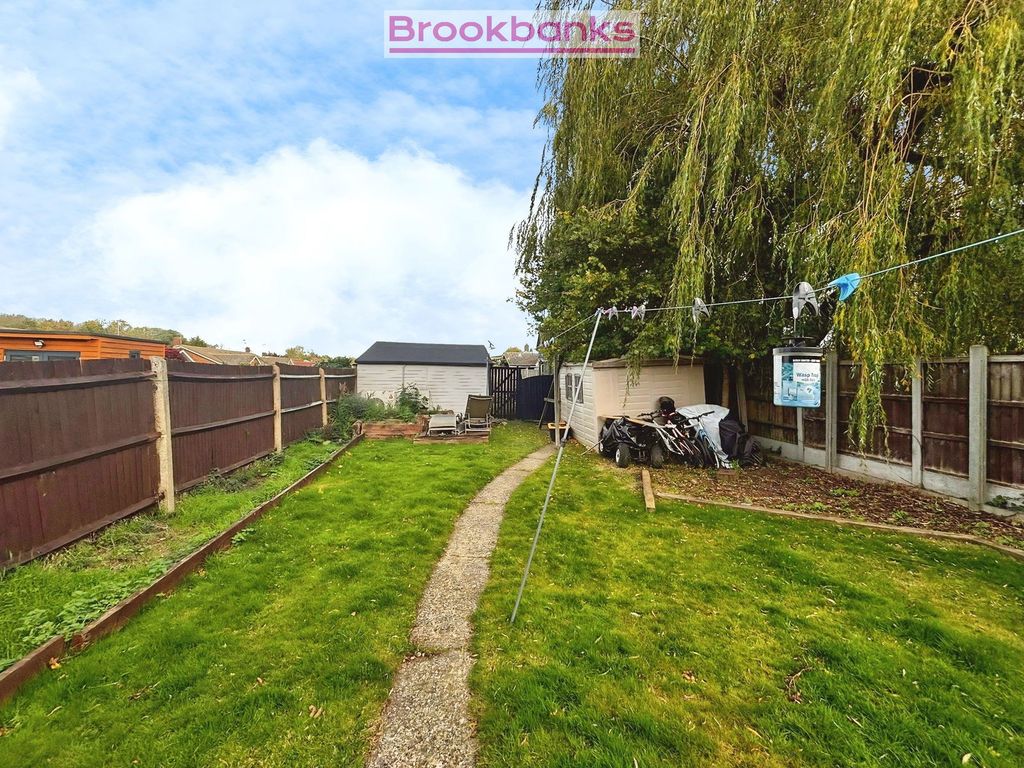 Property photo 2 of 25