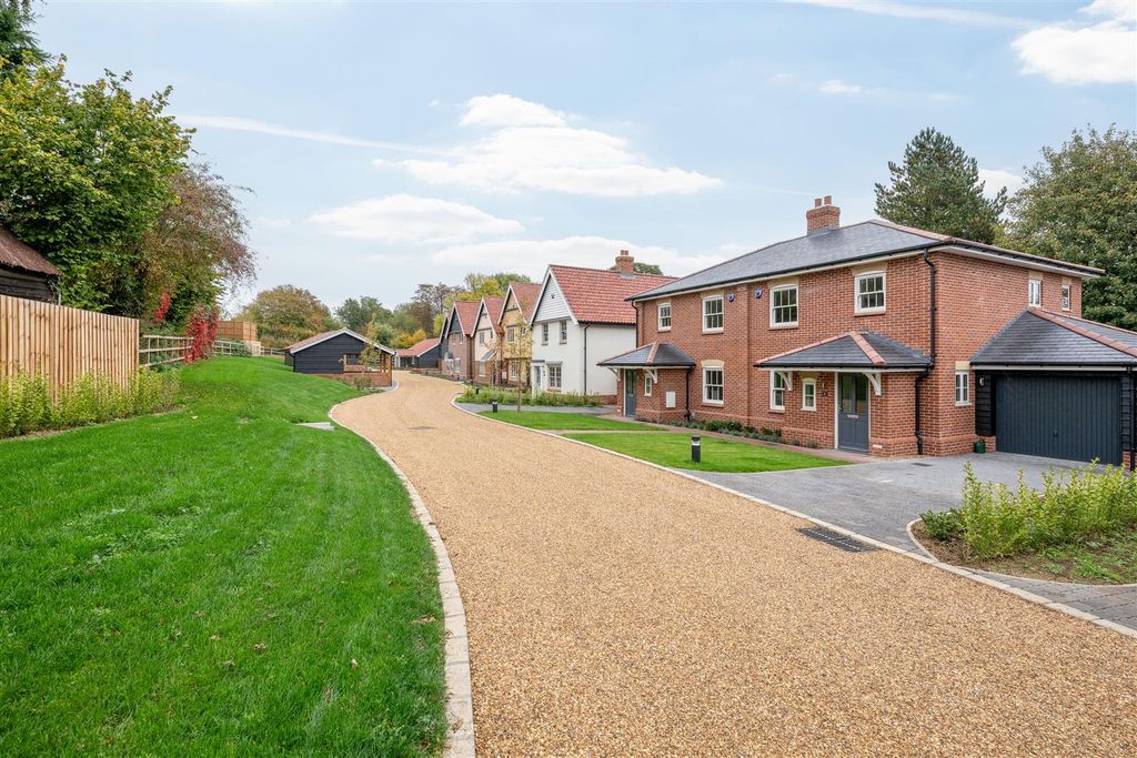 Property photo 2 of 25 Oct 1.Jpg