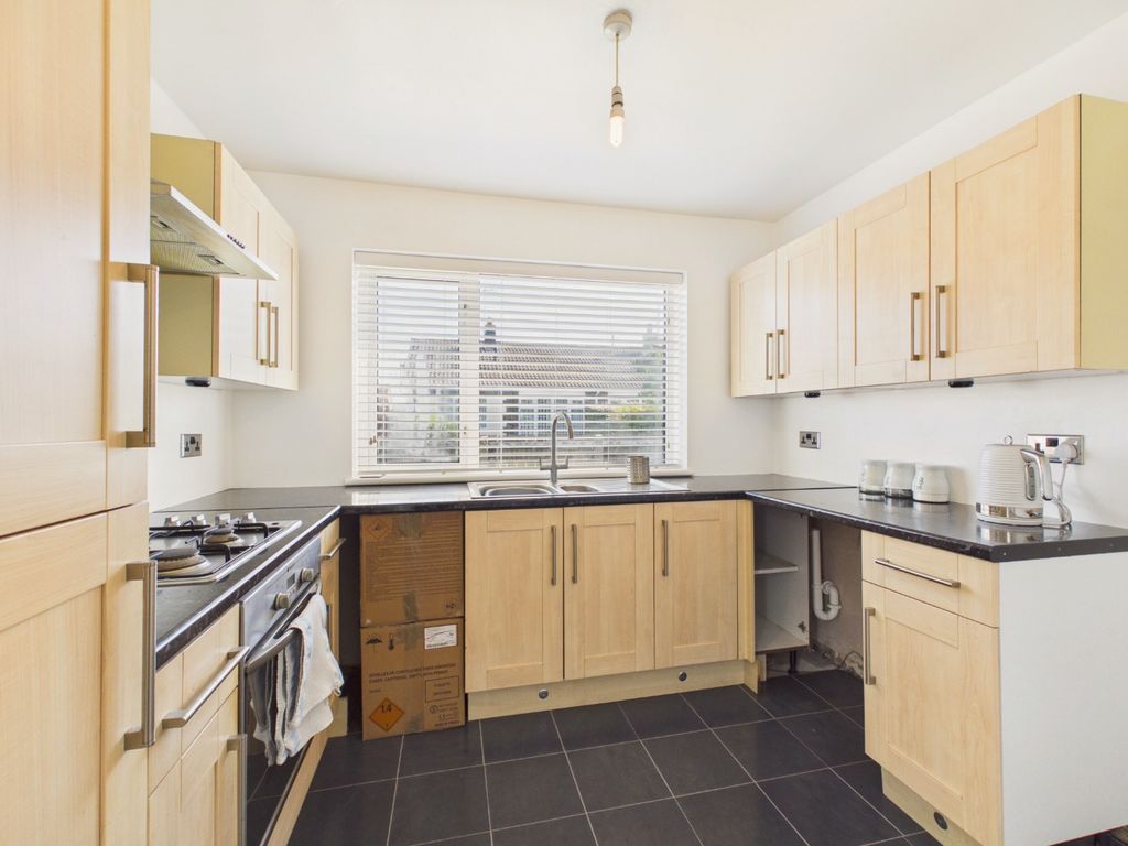Property photo 2 of 12 5171435
