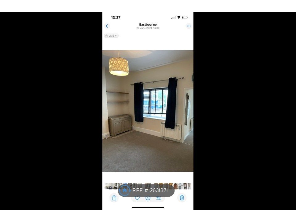 Property photo 1 of 4 Lounge /Bedroom Area