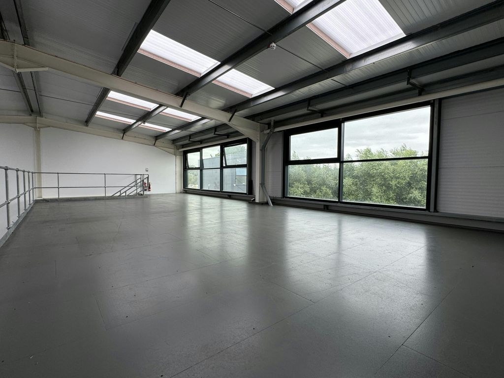 Property photo 3 of 6 Unit 6 - First Floor Mezzanine