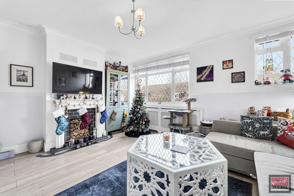 Property photo 3 of 13 Dsc02630