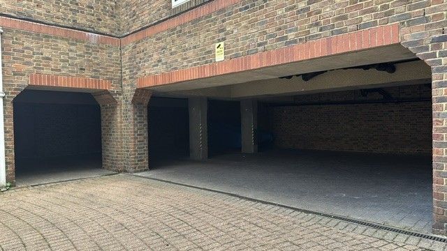 Property photo 3 of 3