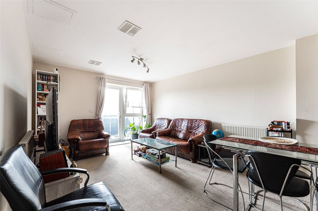 Property photo 2 of 13 Picture No. 01
