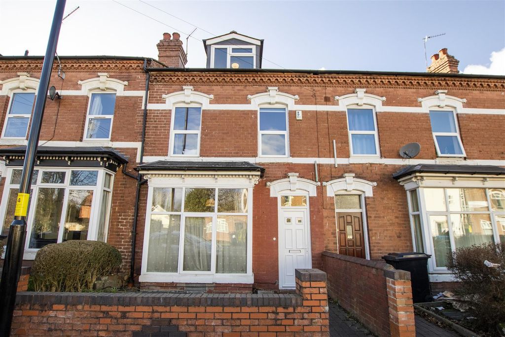 Property photo 1 of 12 Approach